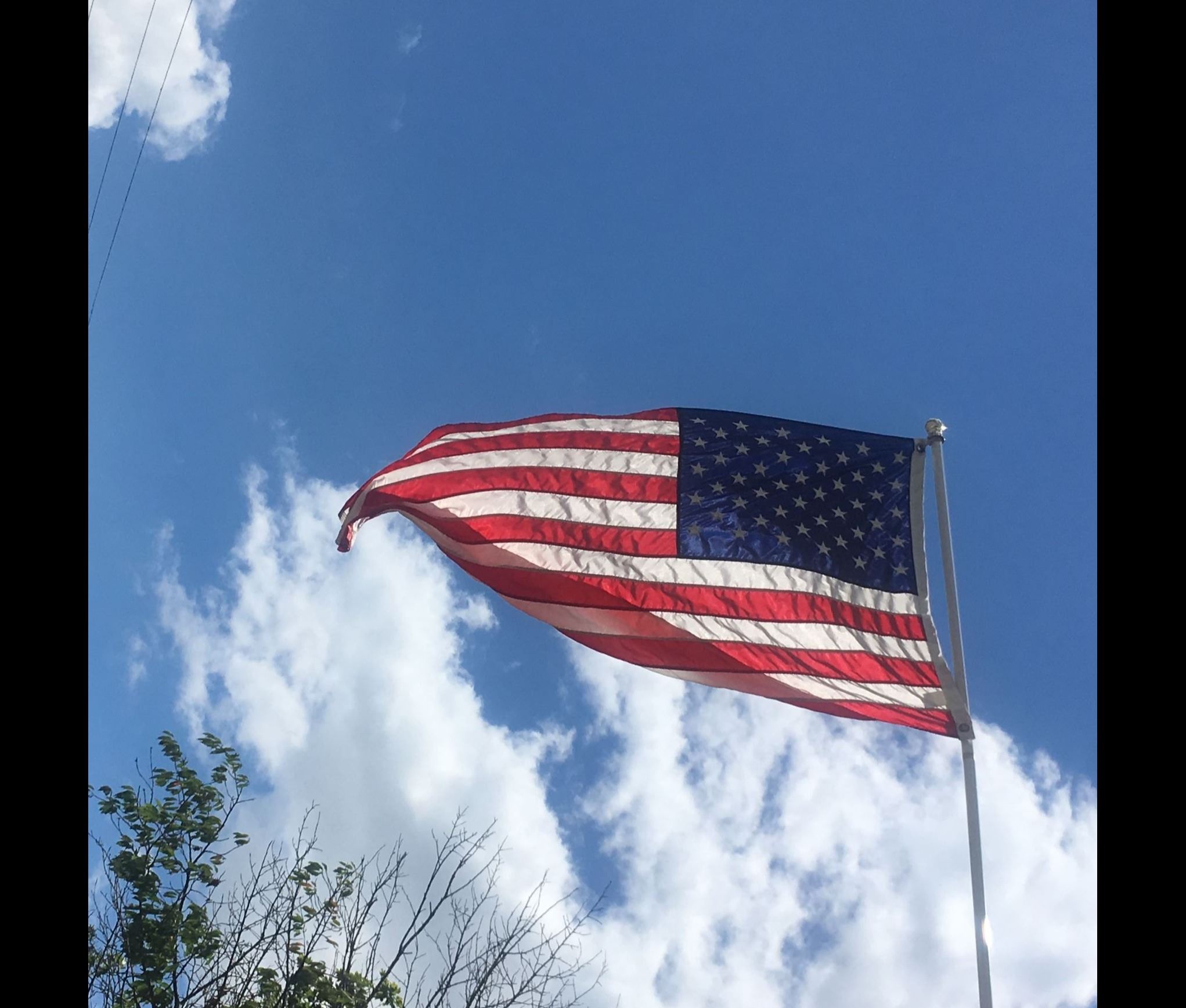 Flags flying on Park Ave._870-edited